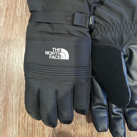 The North Face Montana Men’s Ski Gloves Snow Boarding NEW - Picture 2 of 5
